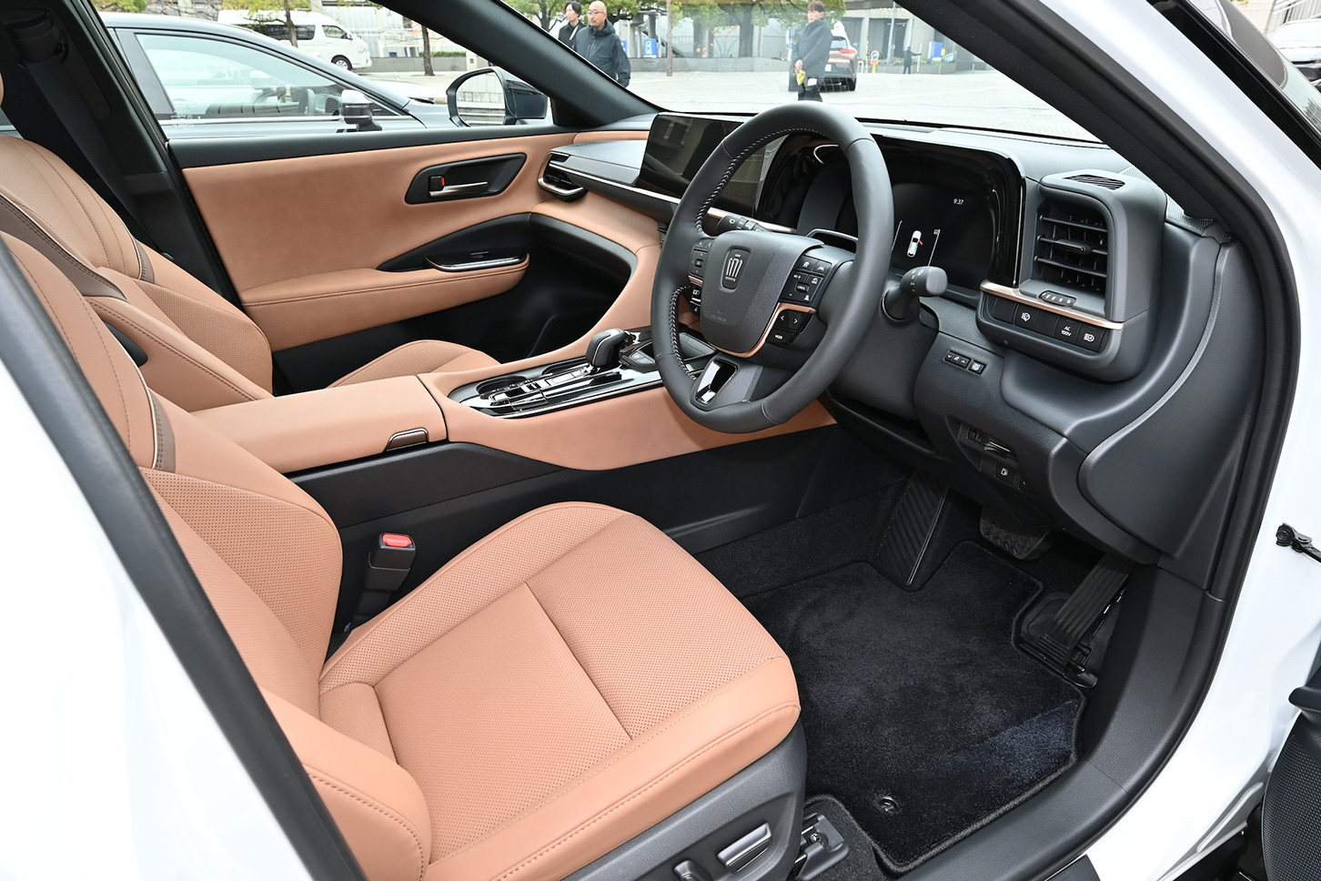 トヨタ・クラウン スポーツ｜Toyota Crown Sport