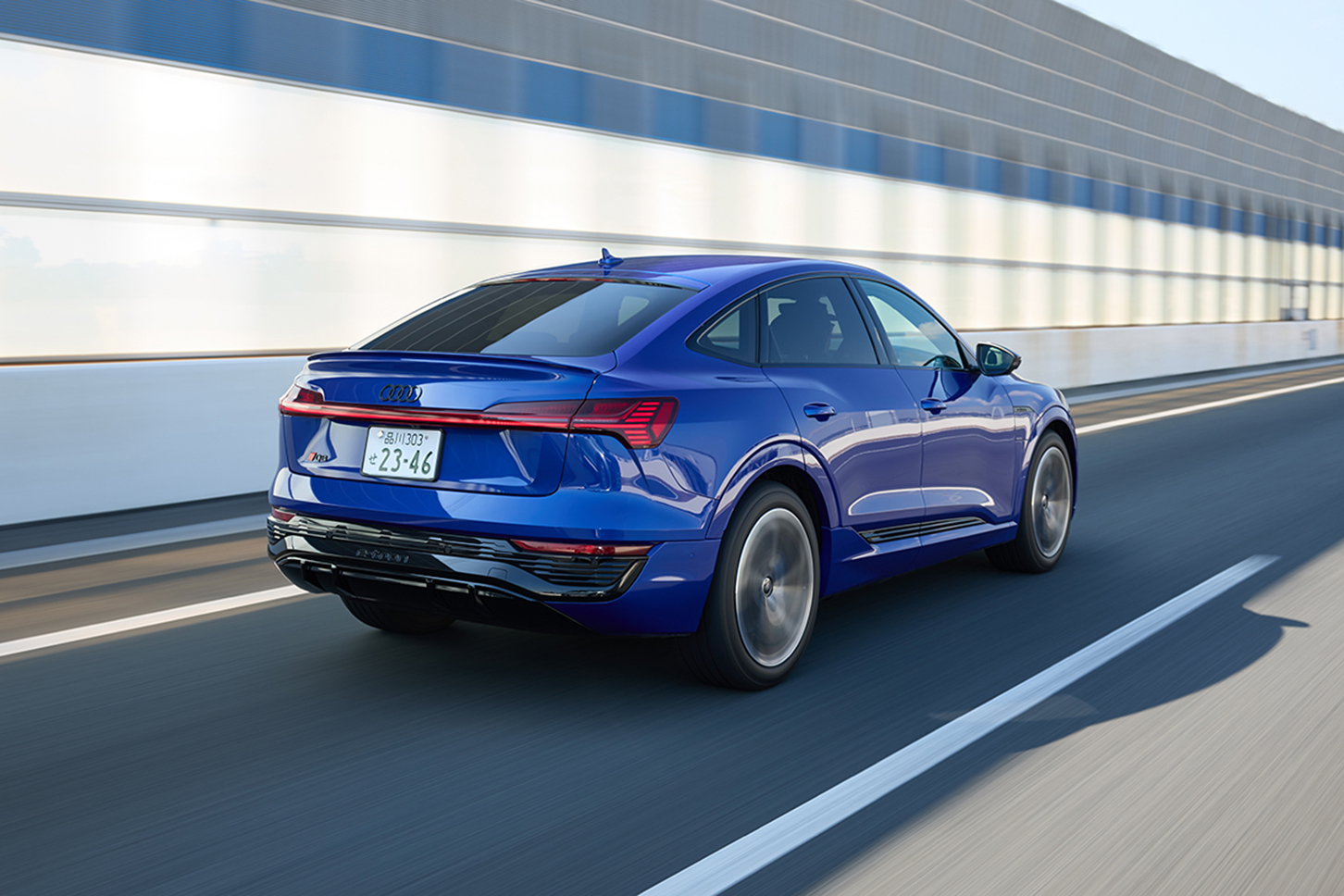 アウディ Q8 スポーツバック 55 イートロン クアトロ Sライン|Audi Q8 Sportback 55 e-tron quattro S line