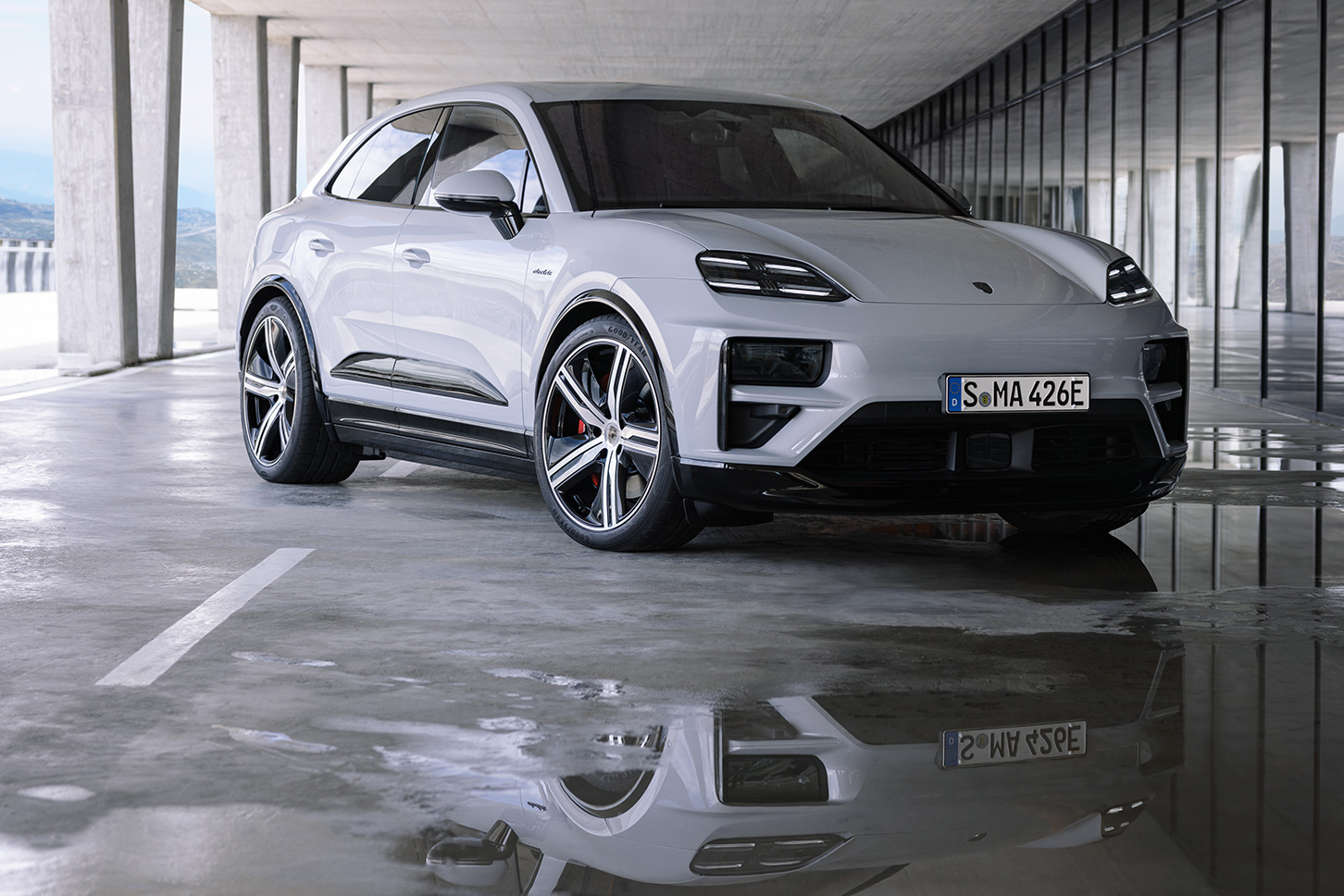 ポルシェ マカン ターボ｜Porsche Macan Turbo
