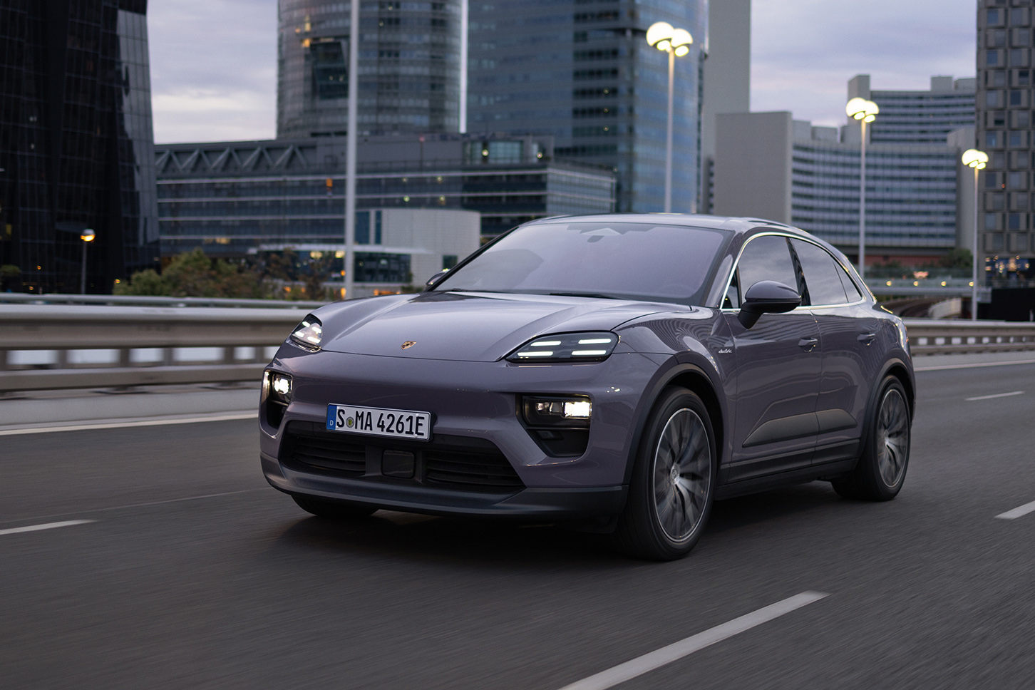 ポルシェ マカン 4｜Porsche Macan 4
