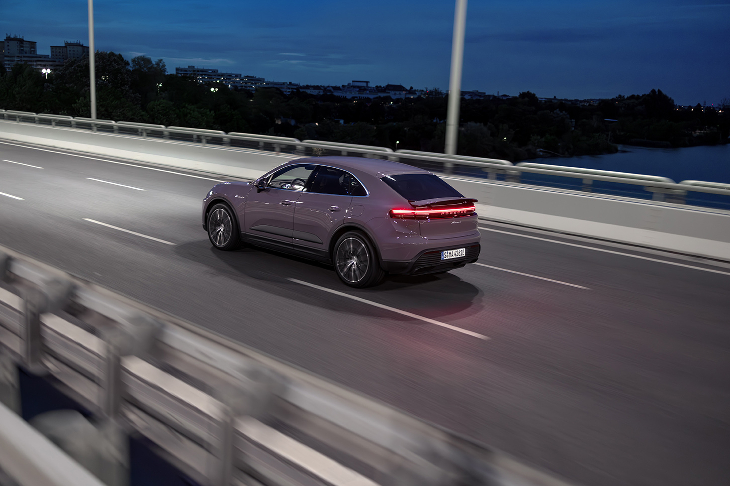 ポルシェ マカン 4｜Porsche Macan 4