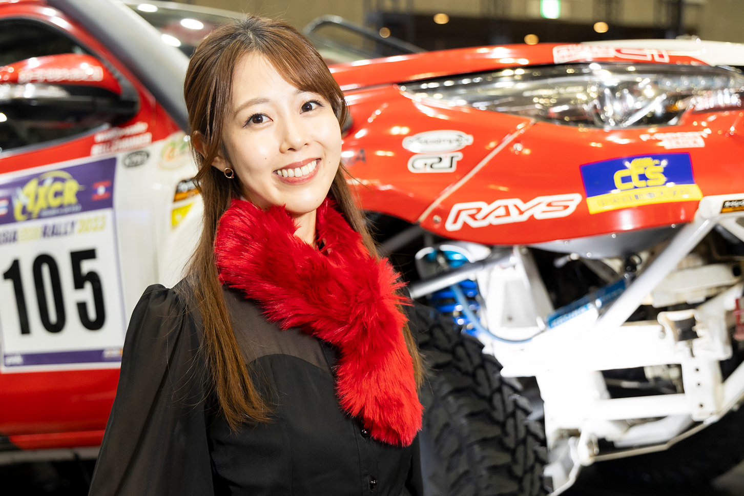 美女の少女のようなあどけない笑顔