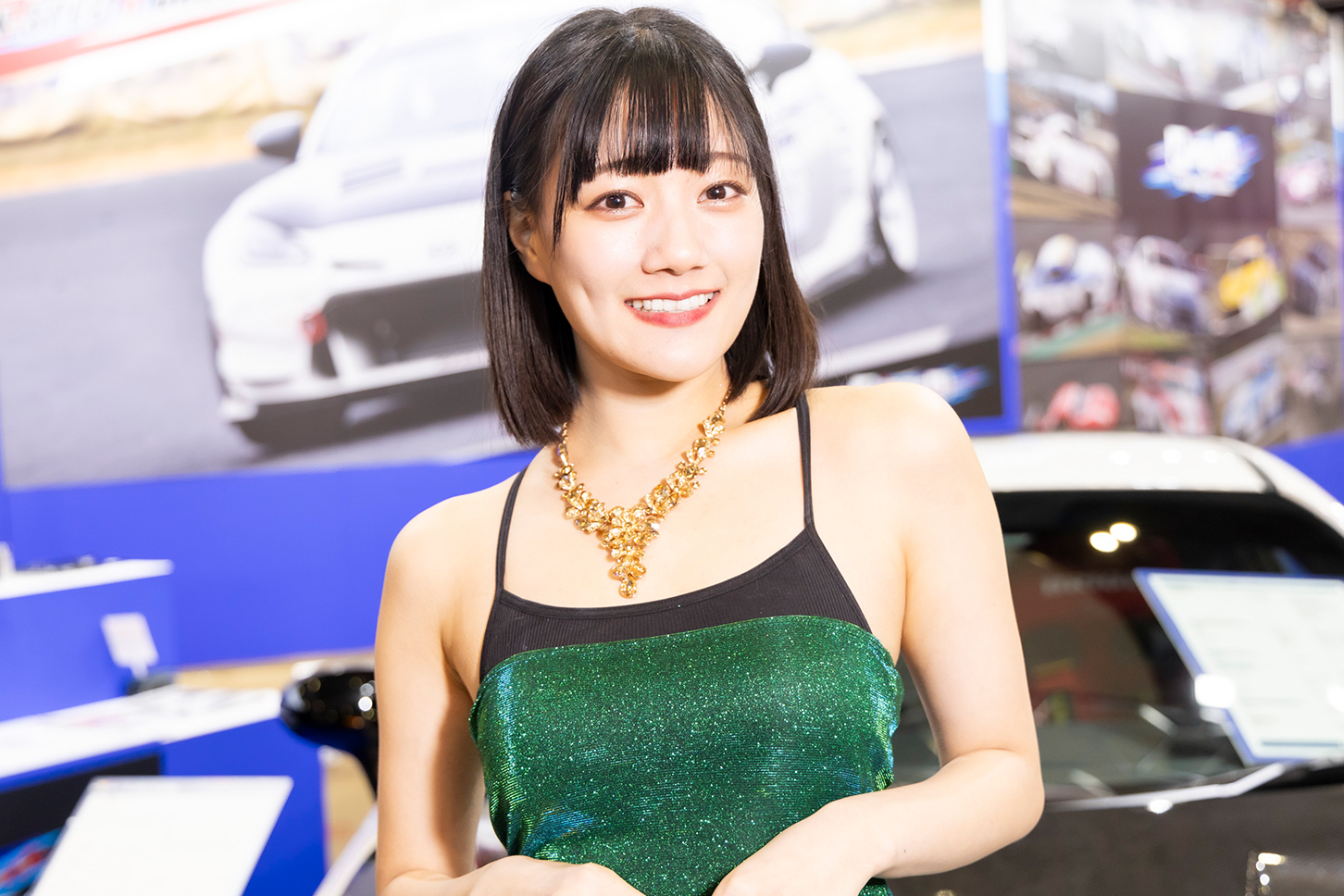 イングス美女の世森響さんのカメラ目線
