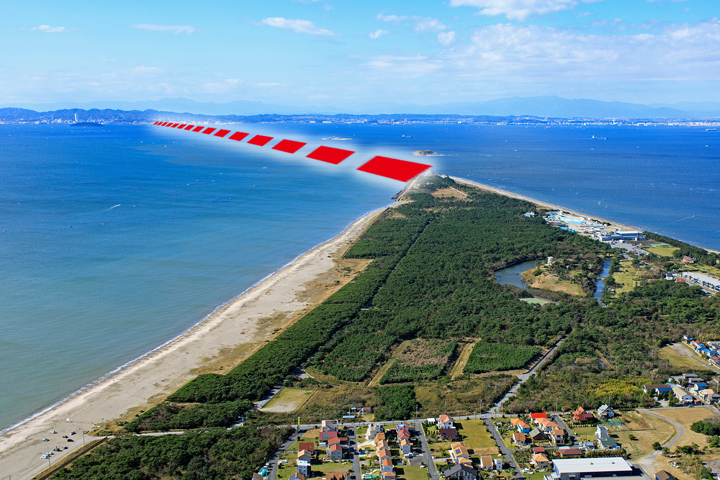 国道16号の途切れる富津岬。このあたりから高架橋や海底トンネルをつなげるか。（画像：(c) show-m - stock.adobe.com）