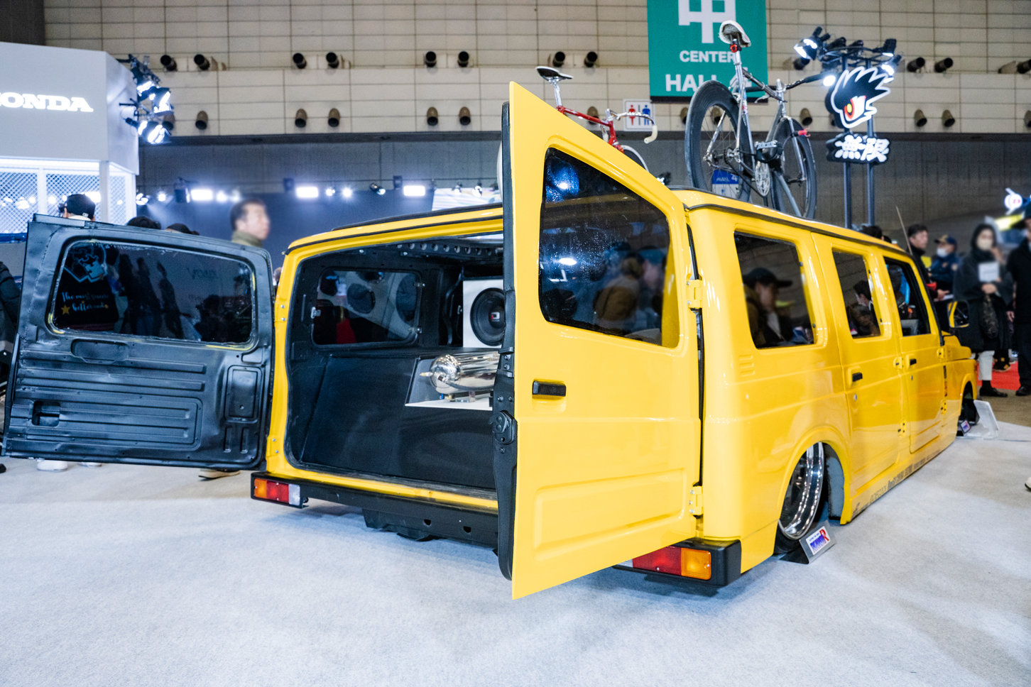 東京オートサロン2024｜NATS JIMNY J1｜日本自動車大学校｜バックドア