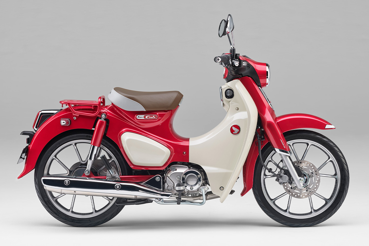 スーパーカブ C125（パールネビュラレッド）