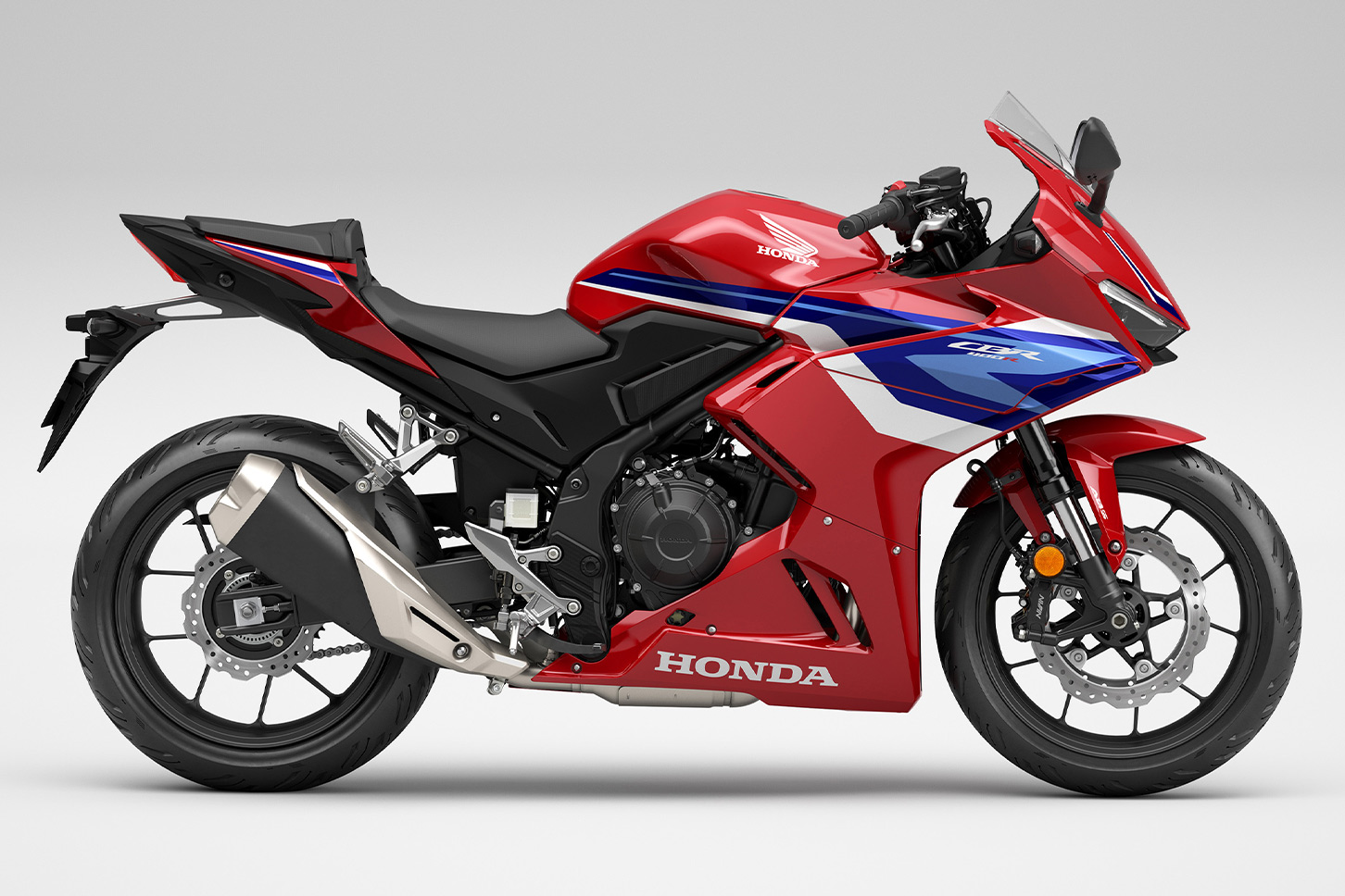 CBR400R（グランプリレッド）