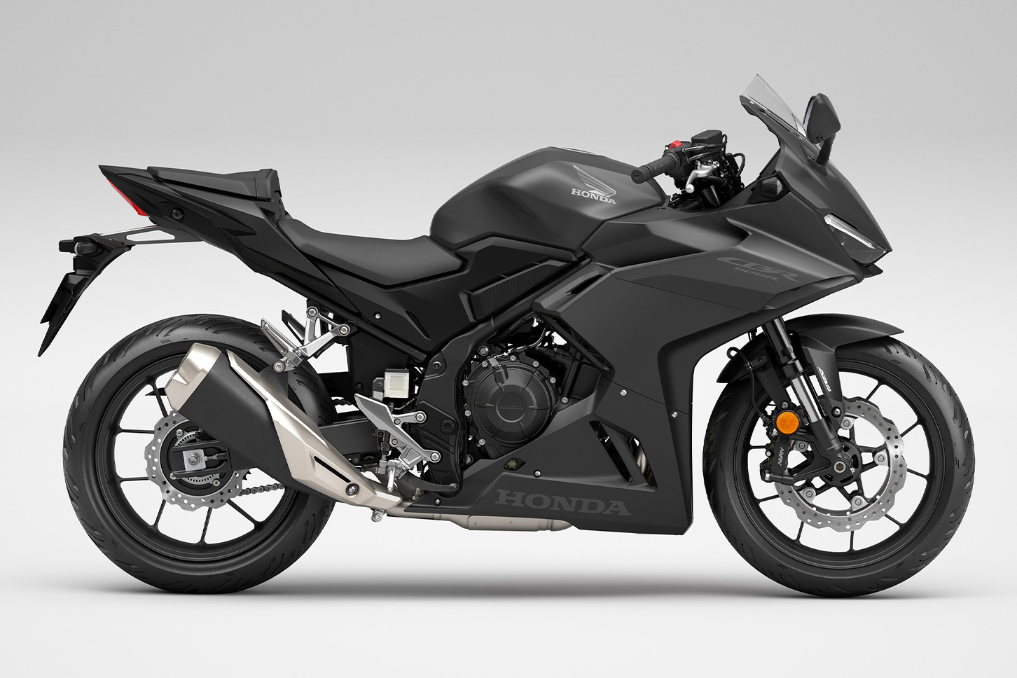 CBR400R（マットバリスティックブラックメタリック）