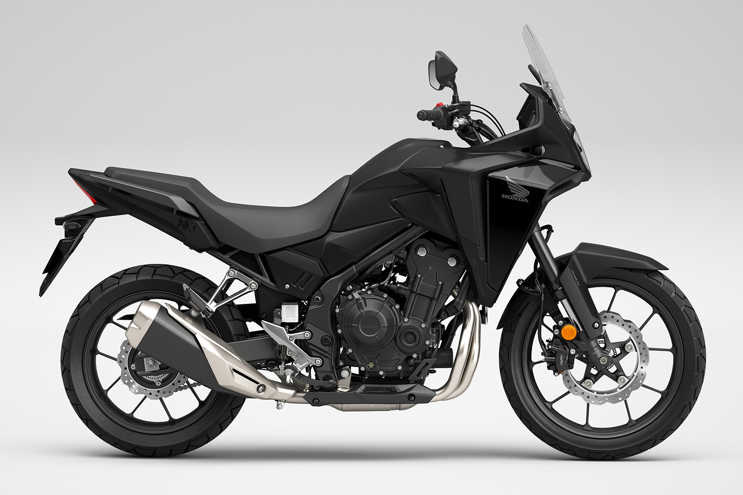 NX400（マットバリスティックブラックメタリック）