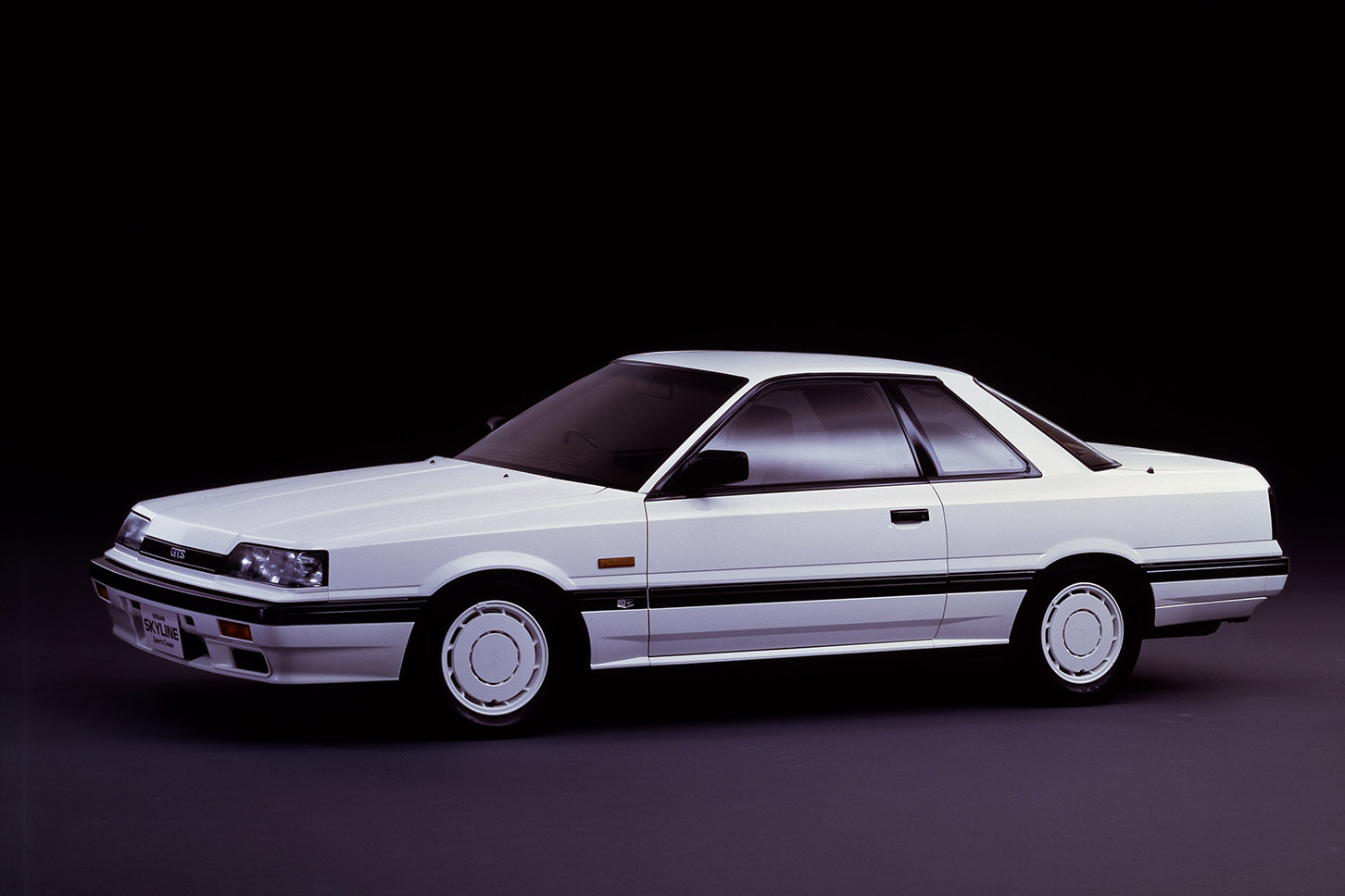 1985年に7代目として登場したR31型スカイライン。