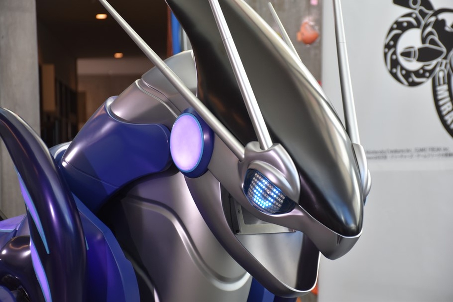 ほぼ実物大の動くミライドン「TOYOTA Engineering Society MIRAIDON」。写真＝トヨタ