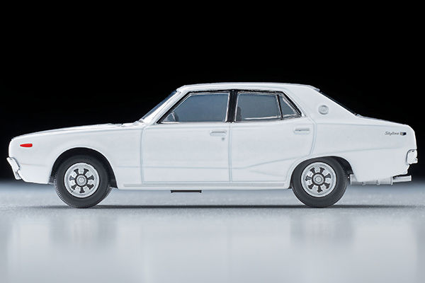 LV-N270b 日産スカイライン 2000GT（白）74年式