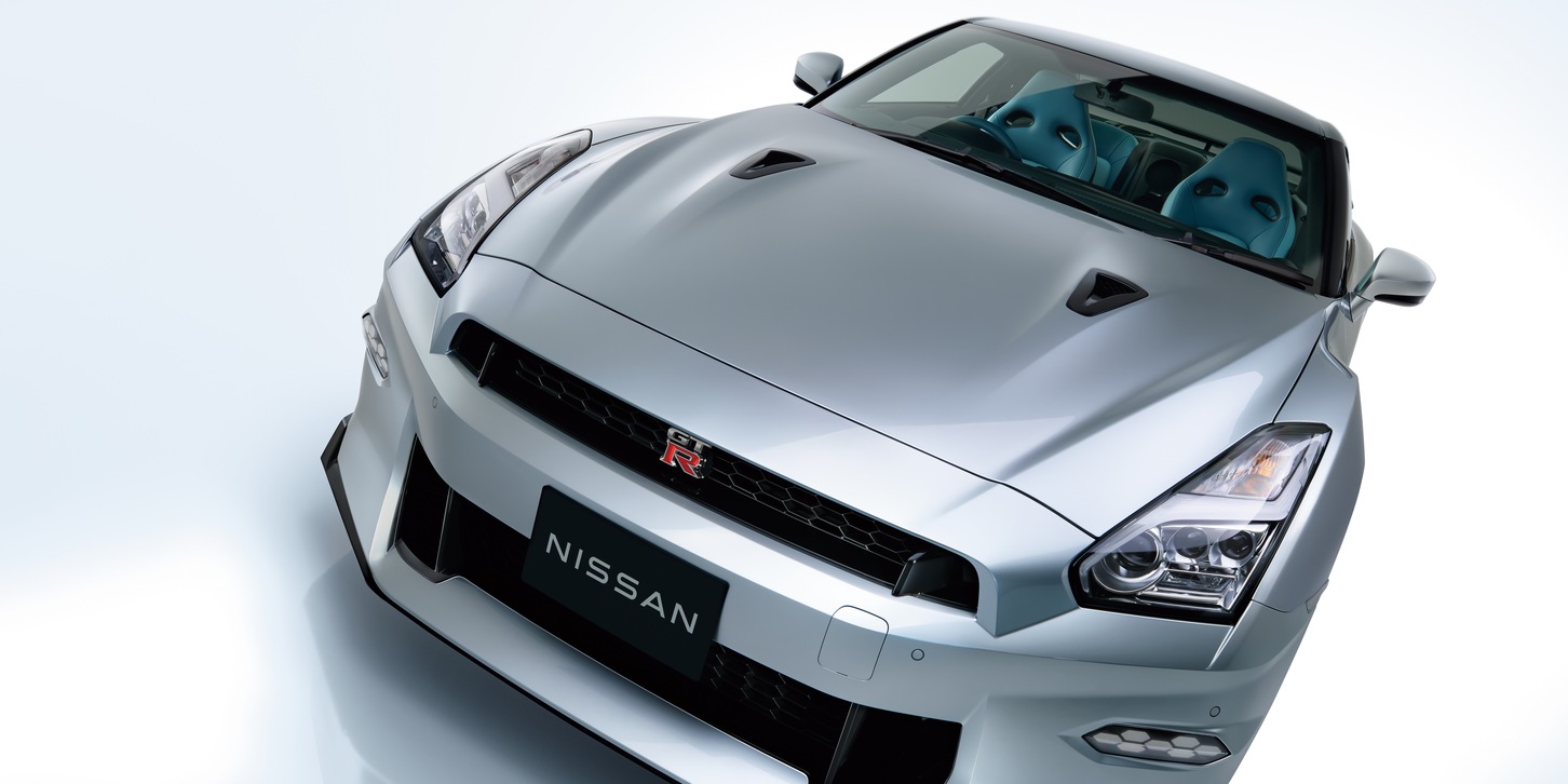 NISSAN GT-R Premium edition
