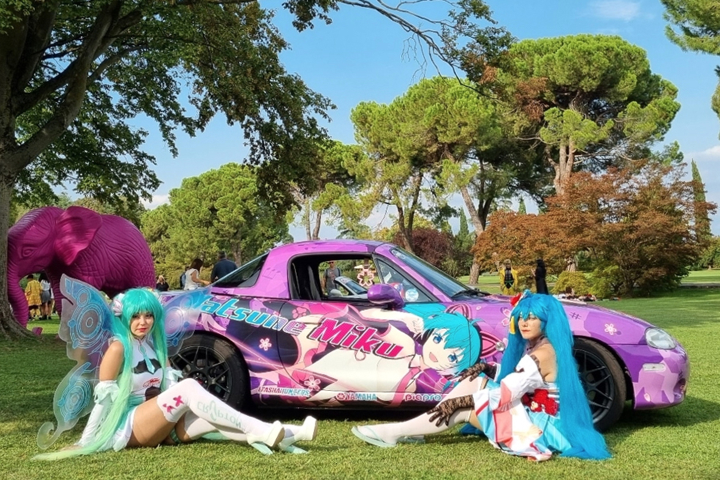 ITASHA ITALYのアルバムから。マツダMX-5 NB × 初音ミク。＜photo: ITASHA ITALY＞