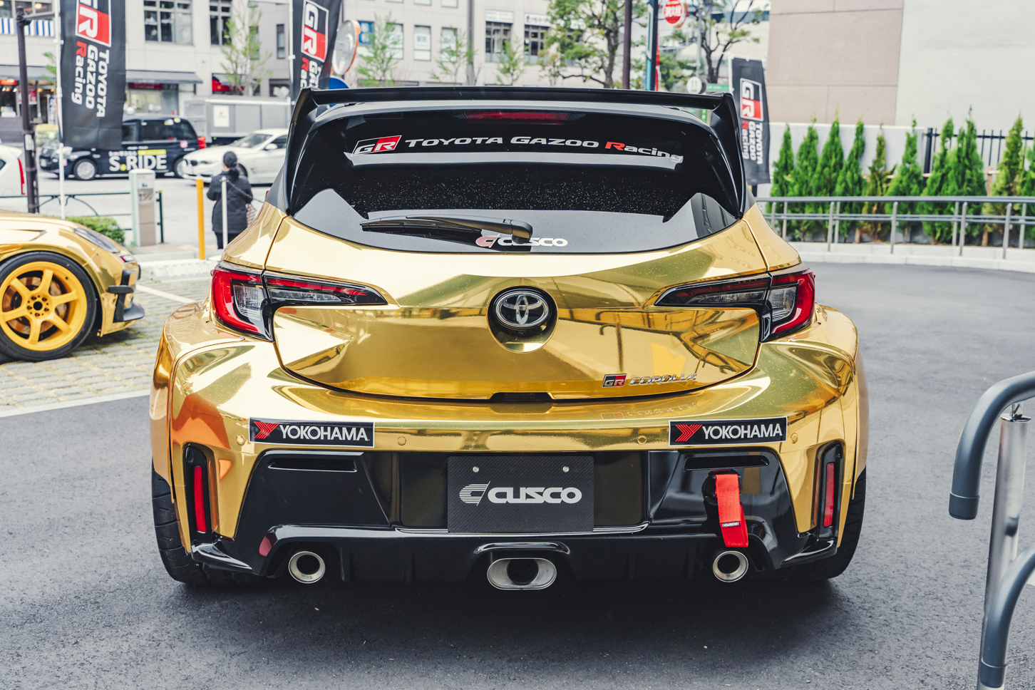 マクドナルド×トヨタ×トミカ｜ハッピーセット｜金色のトヨタGRカローラ｜バック
