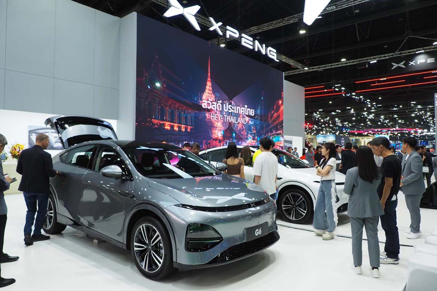 中国新興EVメーカーの小鵬汽車（XPENG）がBIMSに初出展。中国系BEV同士の競合がさらに過熱する状況にある