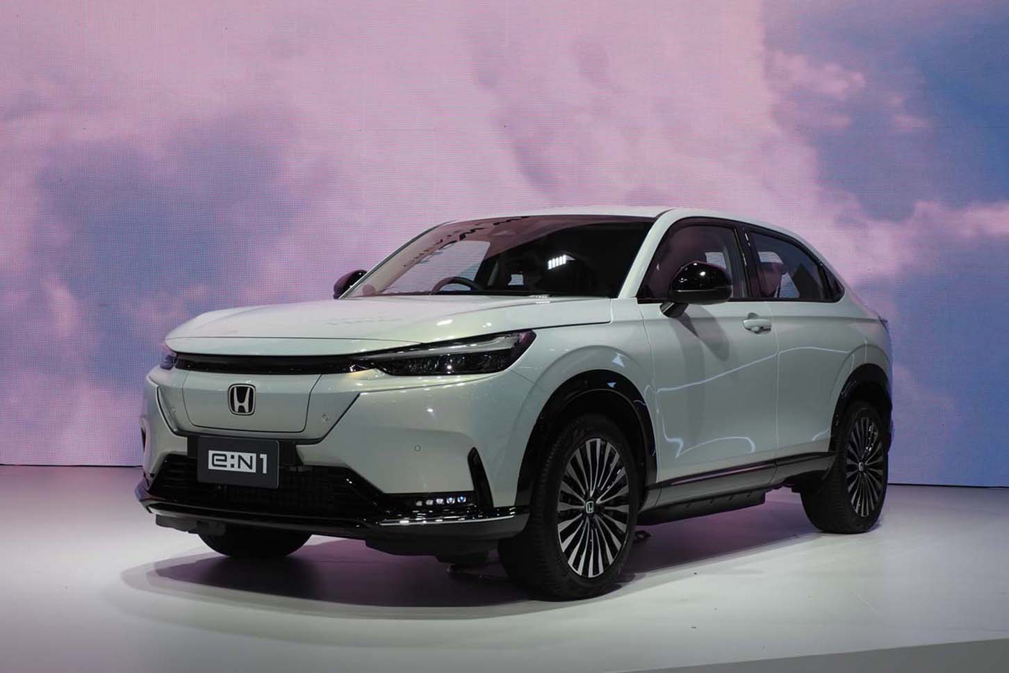 ホンダは中国で22年に発売を開始した「e:N1」を23年12月よりタイ国内で生産。まずはレンタカー需要に応えて販売する