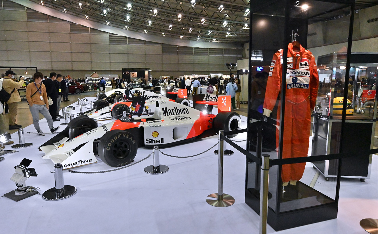 セナ没後30年のコーナーに展示された各マシン。