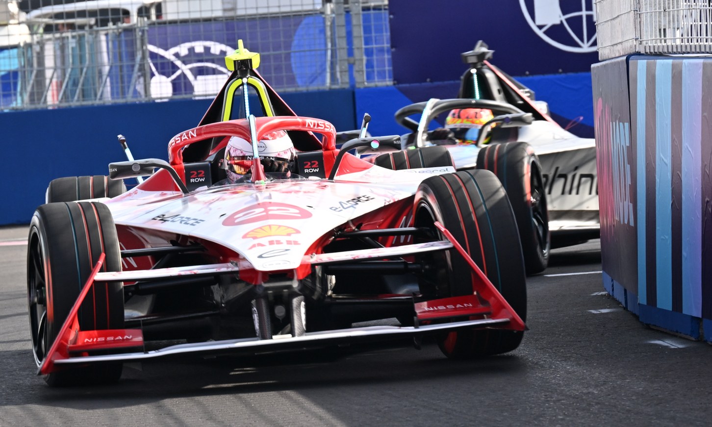 ポールポジションを獲得し、レース終盤までトップを死守した日産のオリバー・ローランド選手。