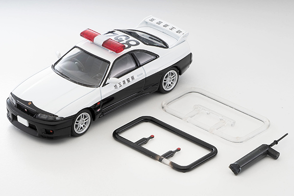 LV-N322a 日産 スカイライン GT-R パトロールカー（埼玉県警）。アンテナ・前面警光灯・バグガードはユーザー自身で取り付ける必要がある。