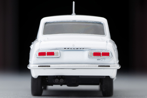 いすゞ ベレット 1800GT （白）70年式