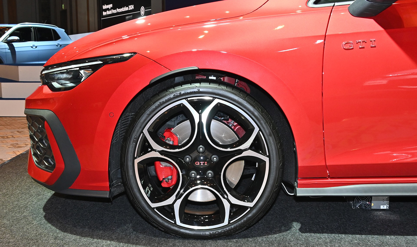 新型フォルクスワーゲン ゴルフ GTI｜Volkswagen Golf GTI