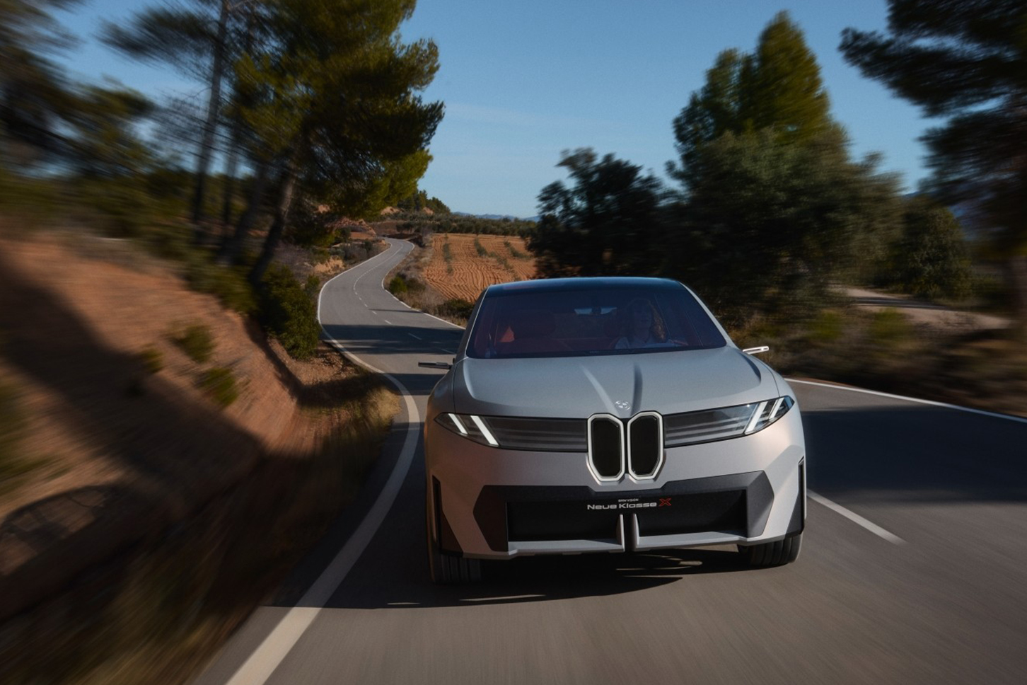 ビー・エム・ダブリュー ビジョン ノイエ・クラッセX｜BMW Vision Neue Klasse X