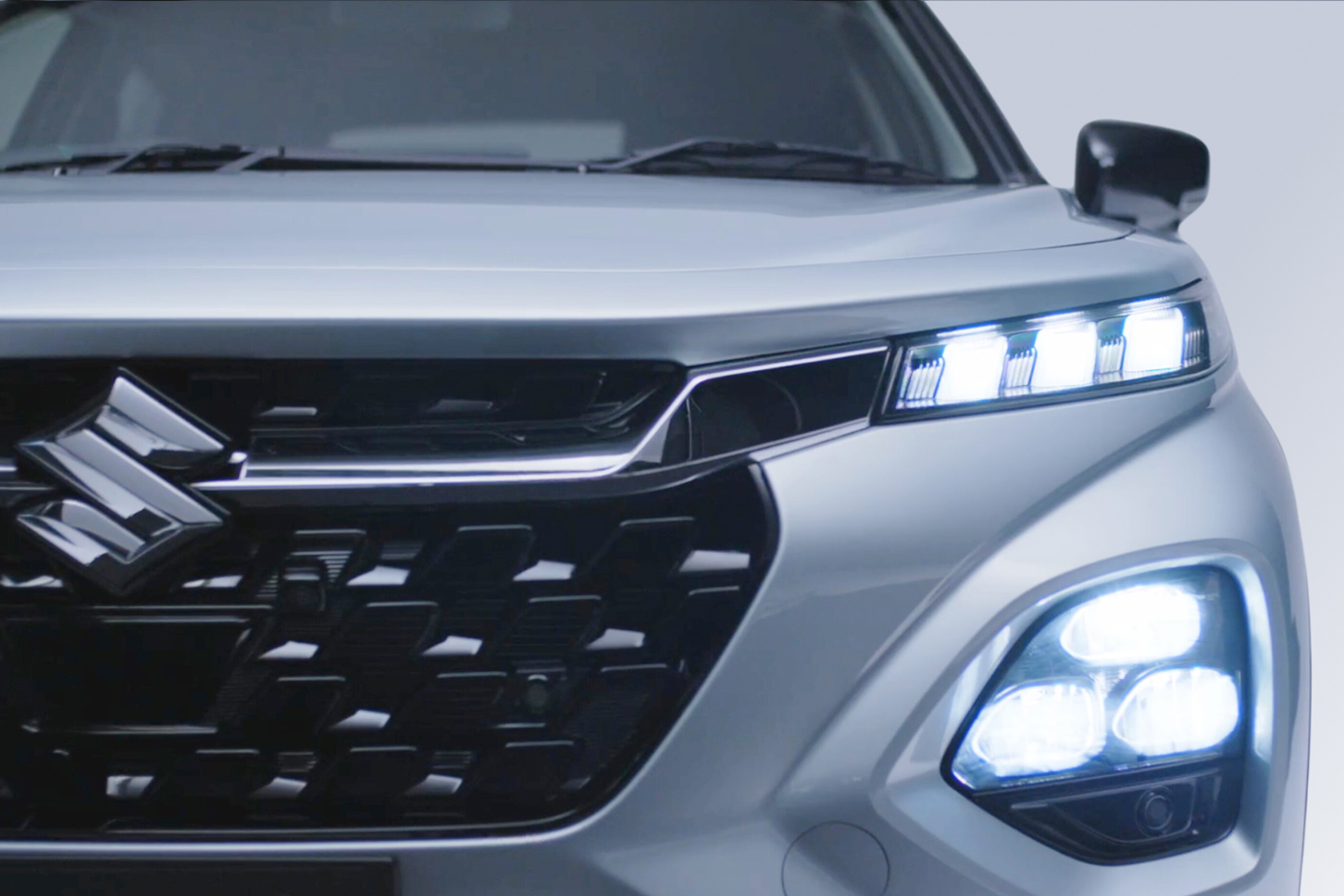 スズキ フロンクス｜SUZUKI FRONX