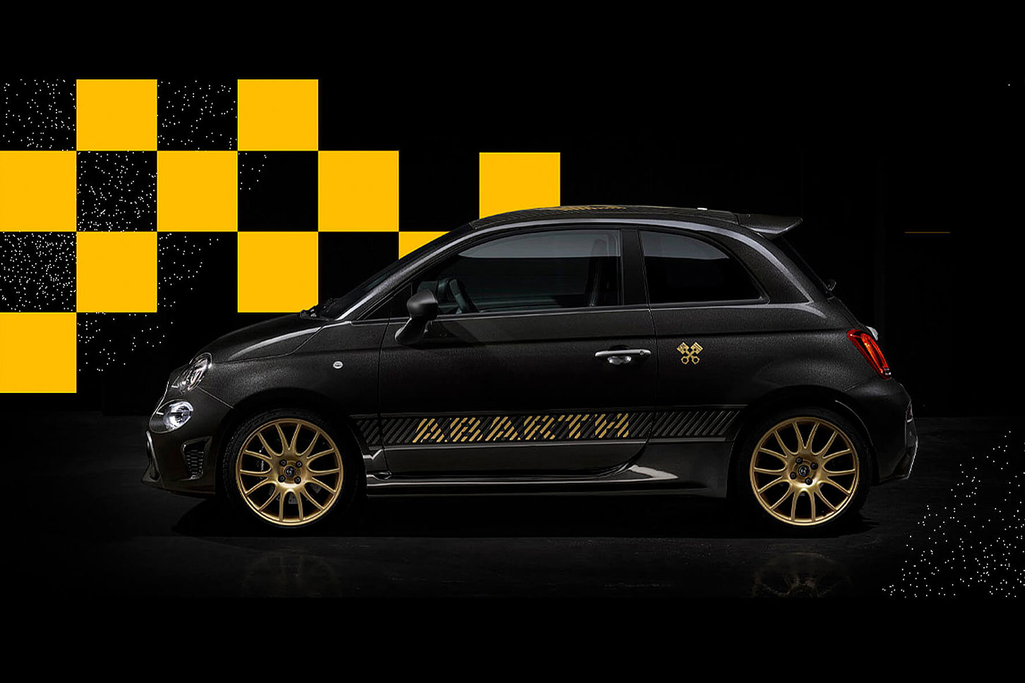 ABARTH 695 75° Anniversario 記念アニバーサリーモデルのサイド