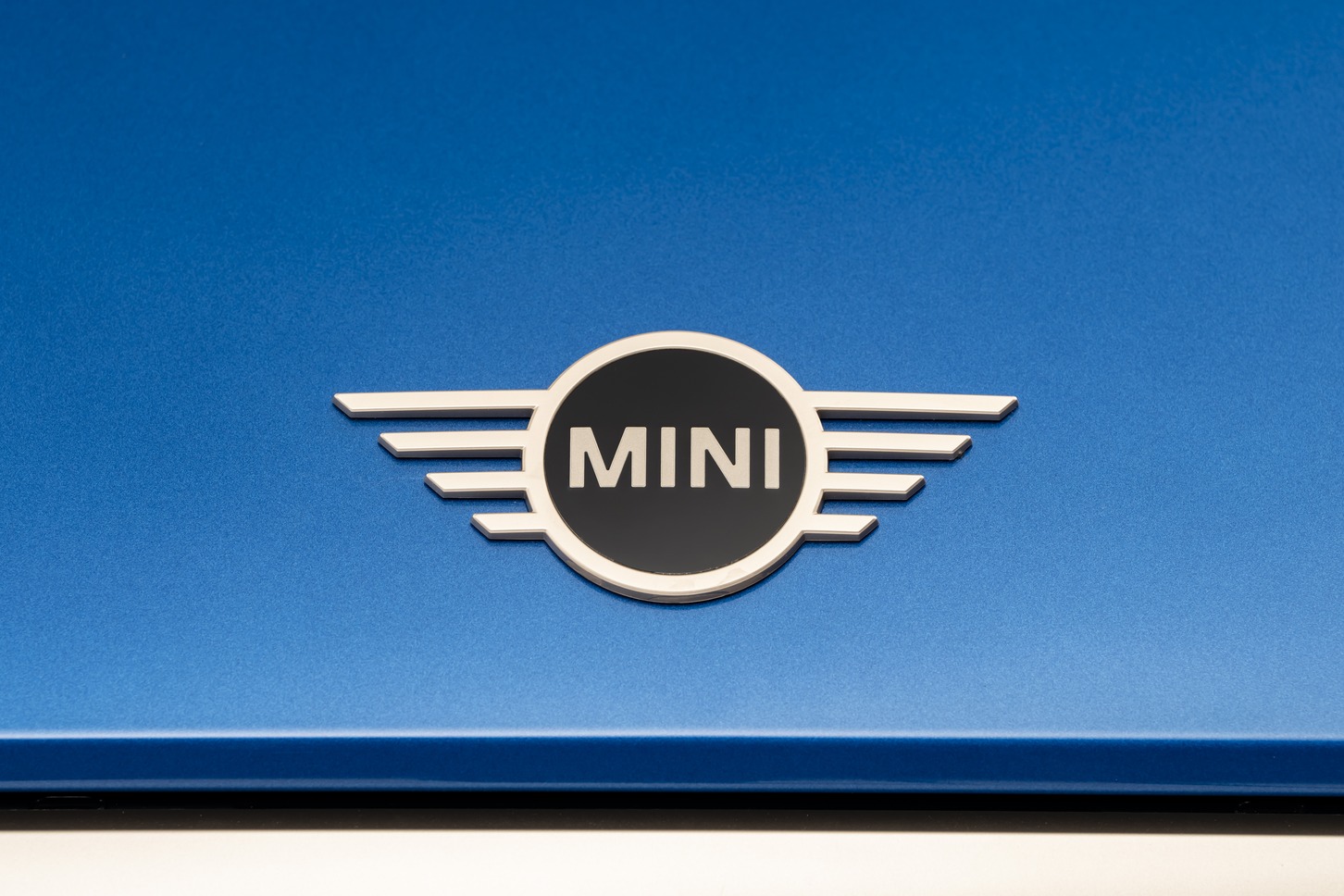 新型MINI COOPER 5 DOOR