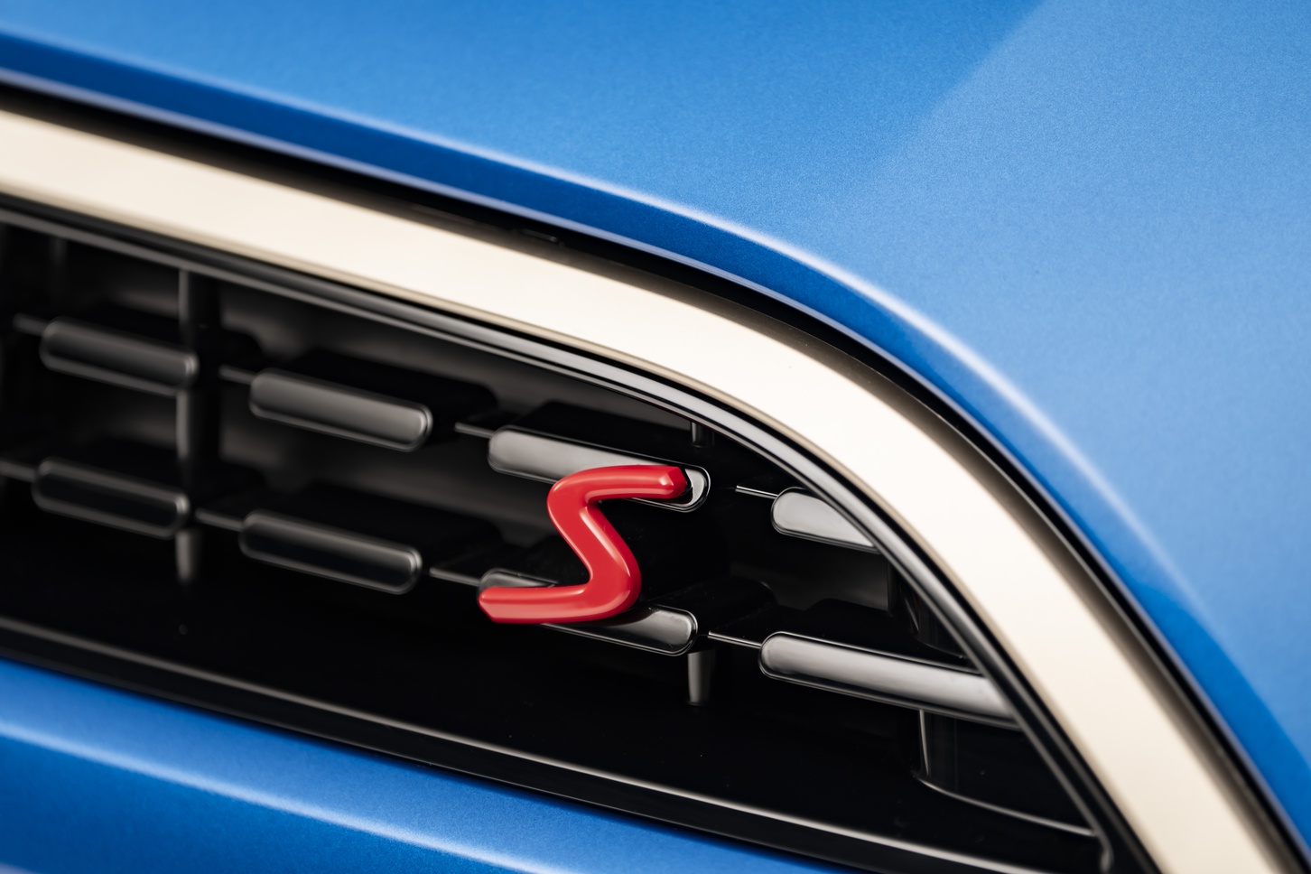 新型MINI COOPER 5 DOOR
