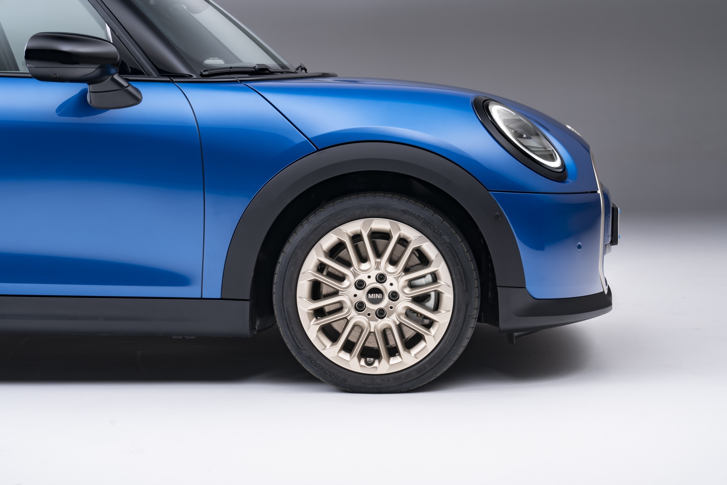 新型MINI COOPER 5 DOOR