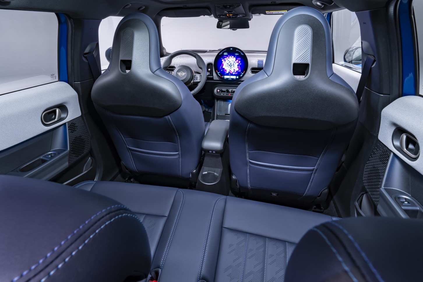 新型MINI COOPER 5 DOOR