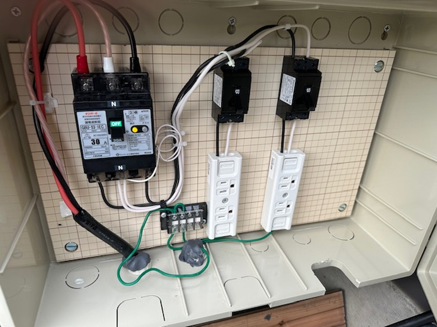 RVパーク｜新規認定｜車中泊｜キャンプ｜「RVパーク ビーチサイドハウス鵠沼海岸」の電源設備