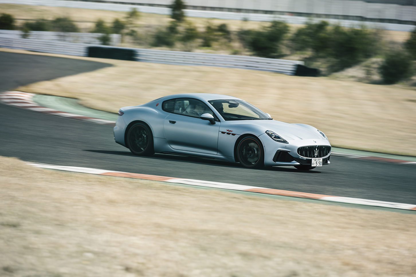 マセラティ グラントゥーリズモ トロフェオ|Maserati GranTurismo Trofeo
