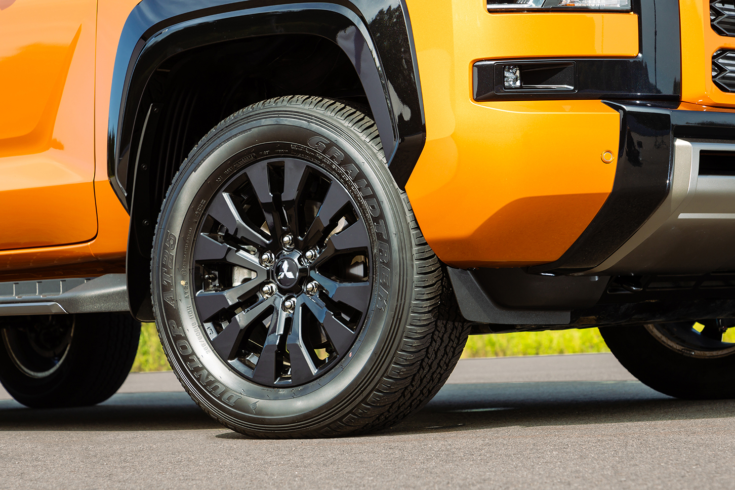 三菱 トライトン｜Mitsubishi Triton