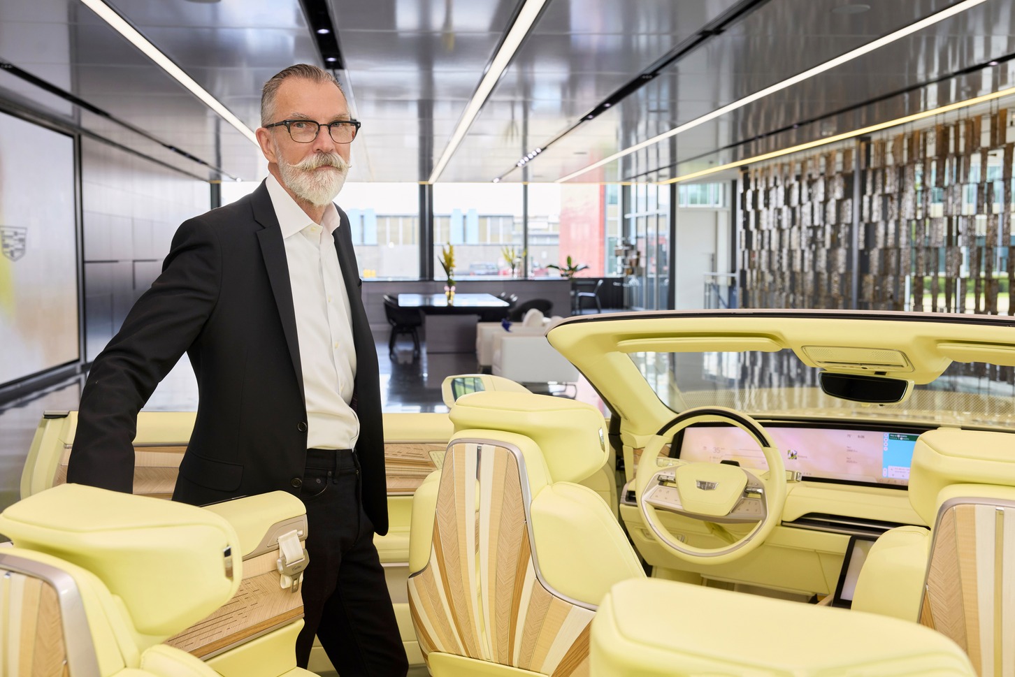 グローバルデザイン担当 シニアバイスプレジデントのマイケル・シムコー氏